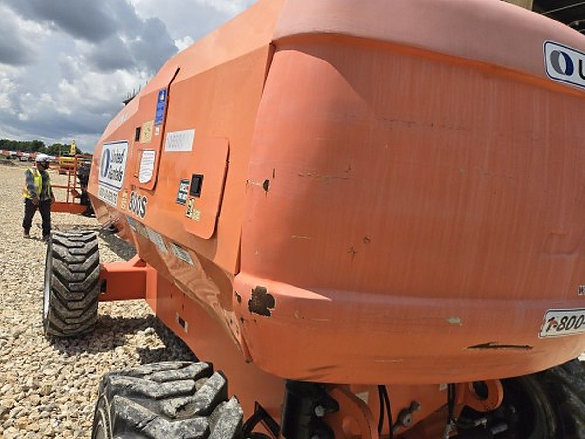 JLG 800S photo 2