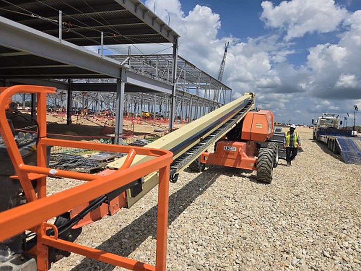 JLG 800S photo 5