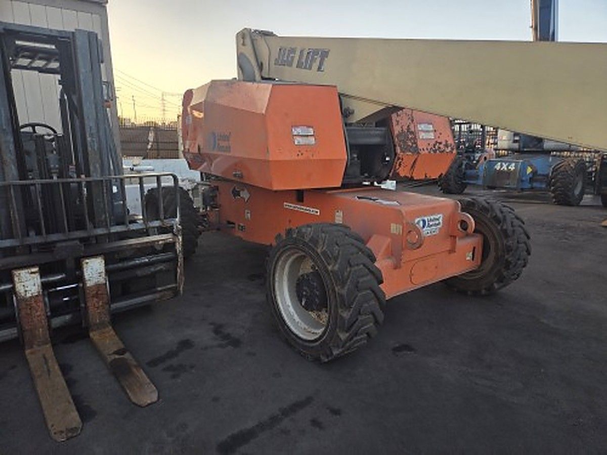JLG 800S photo 3