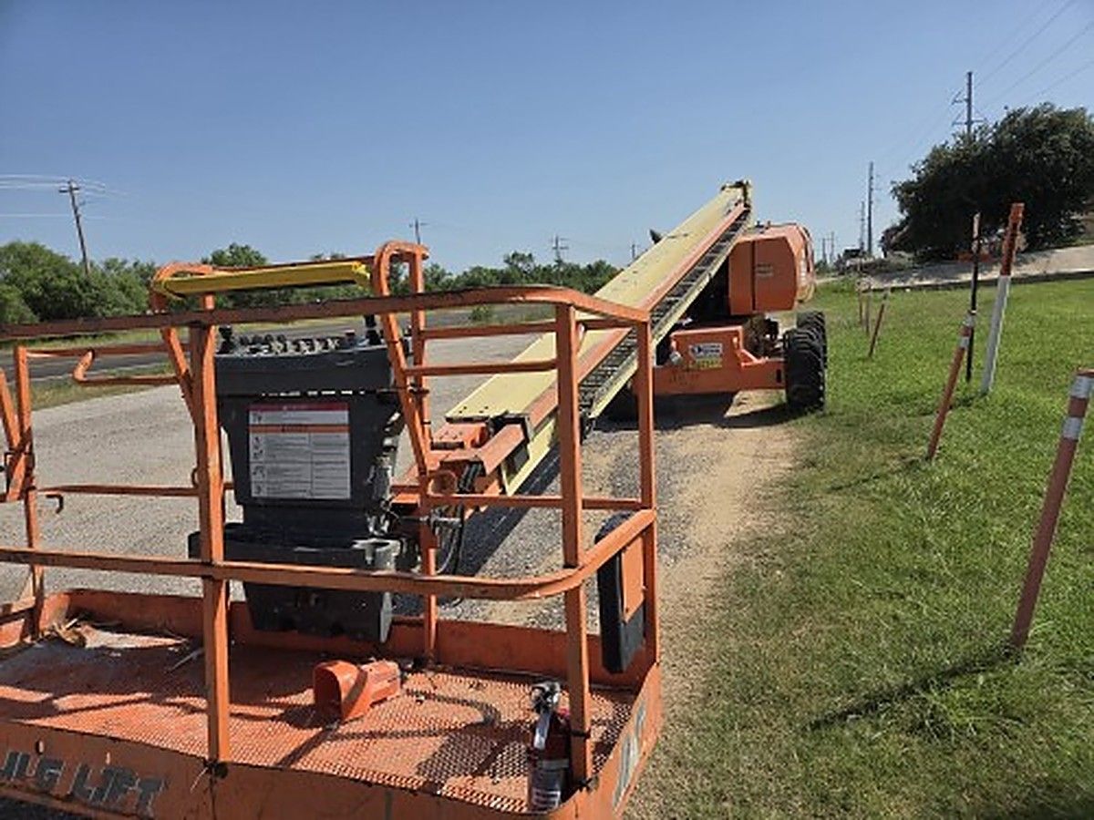 JLG 800S photo 4