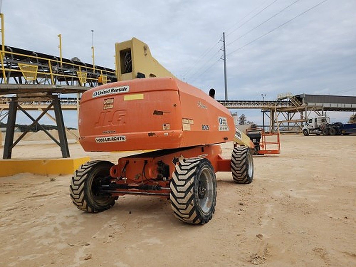 JLG 800S photo 2