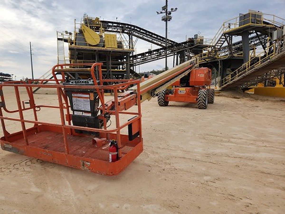 JLG 800S photo 3