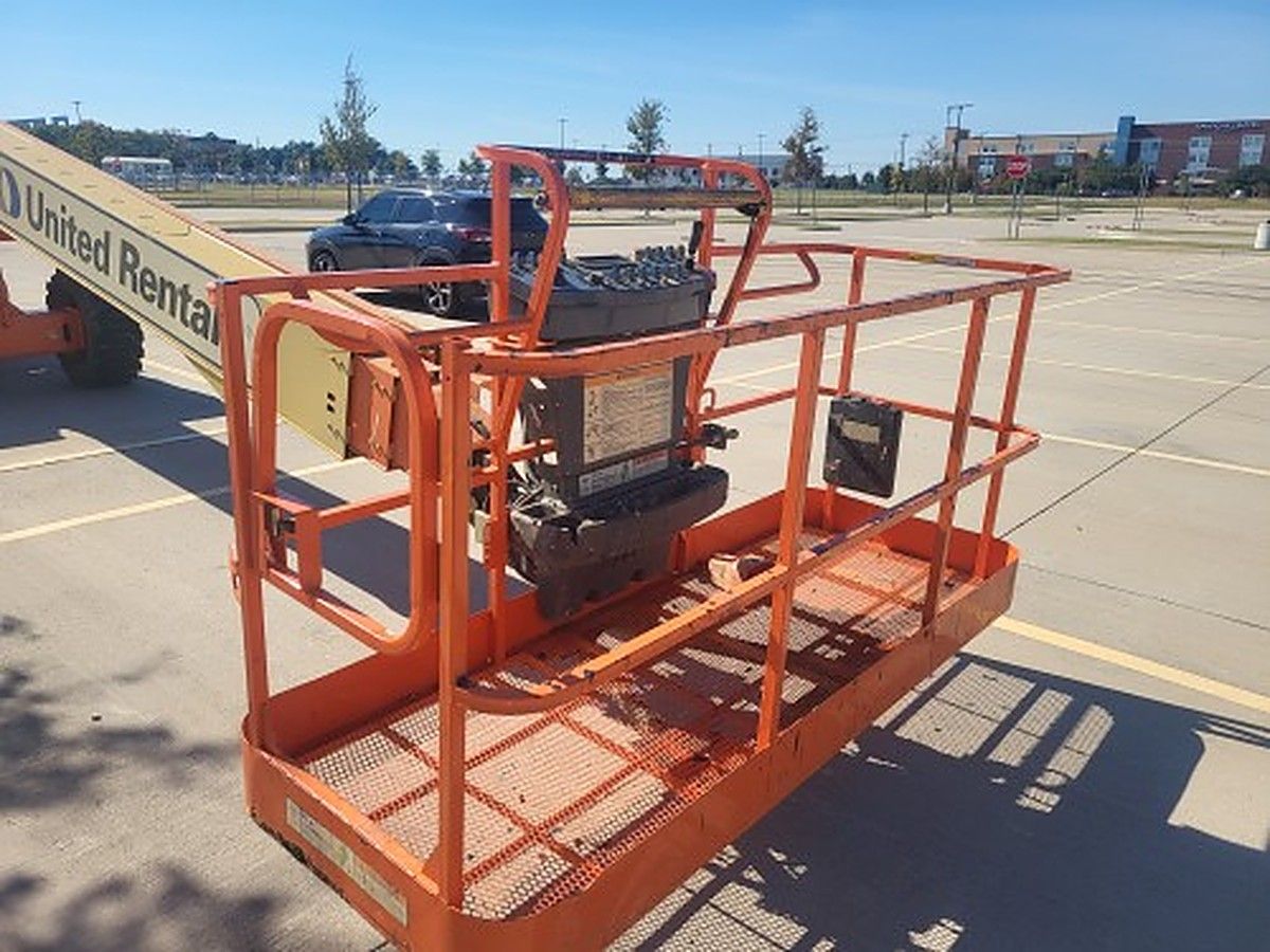 JLG 800S photo 4