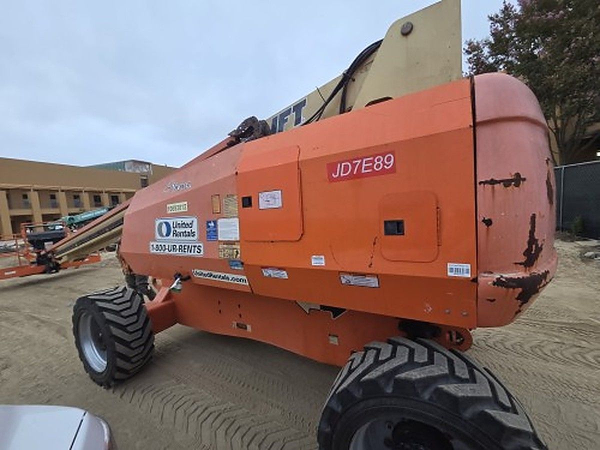 JLG 800S photo 2
