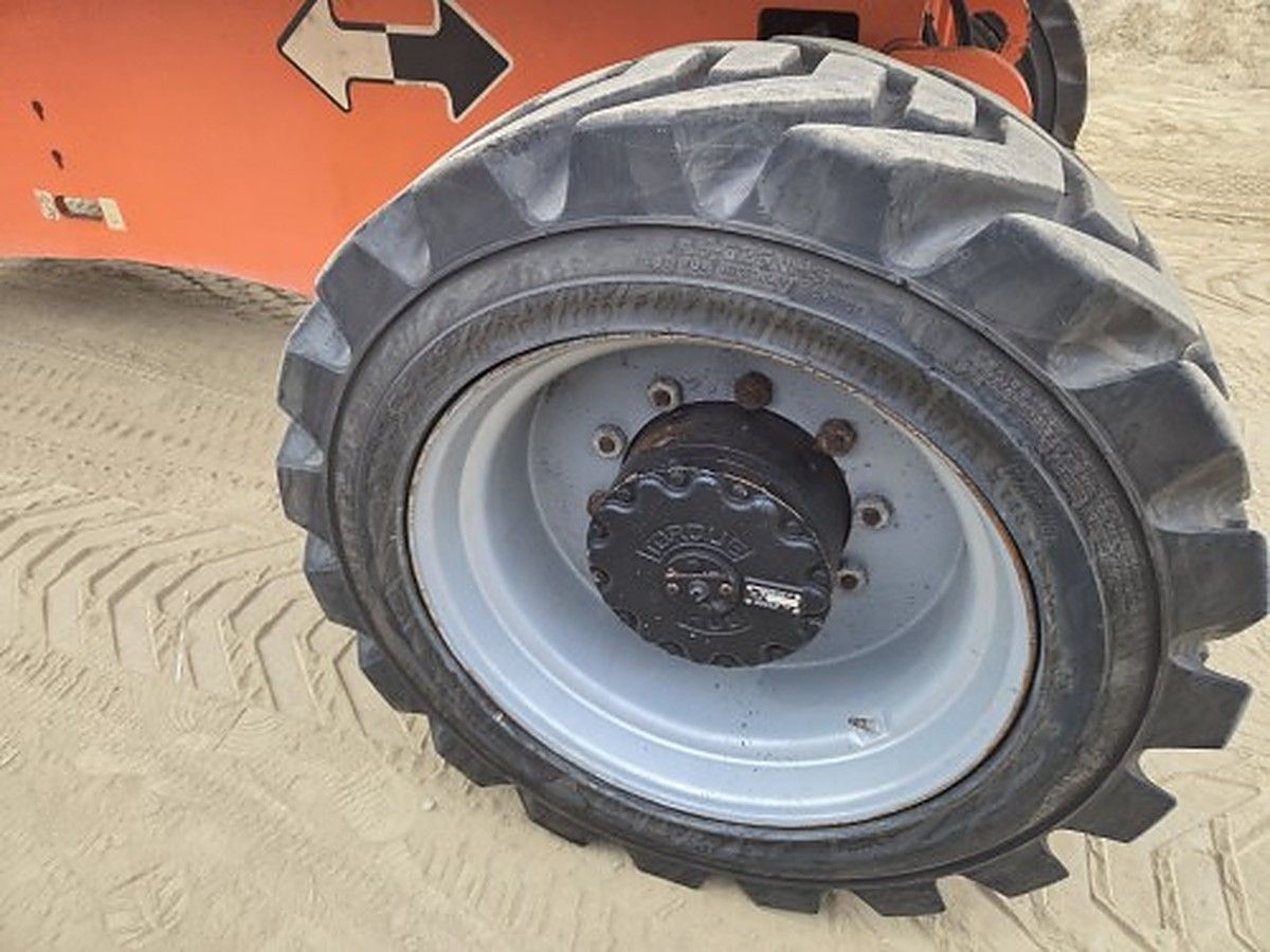 JLG 800S photo 6