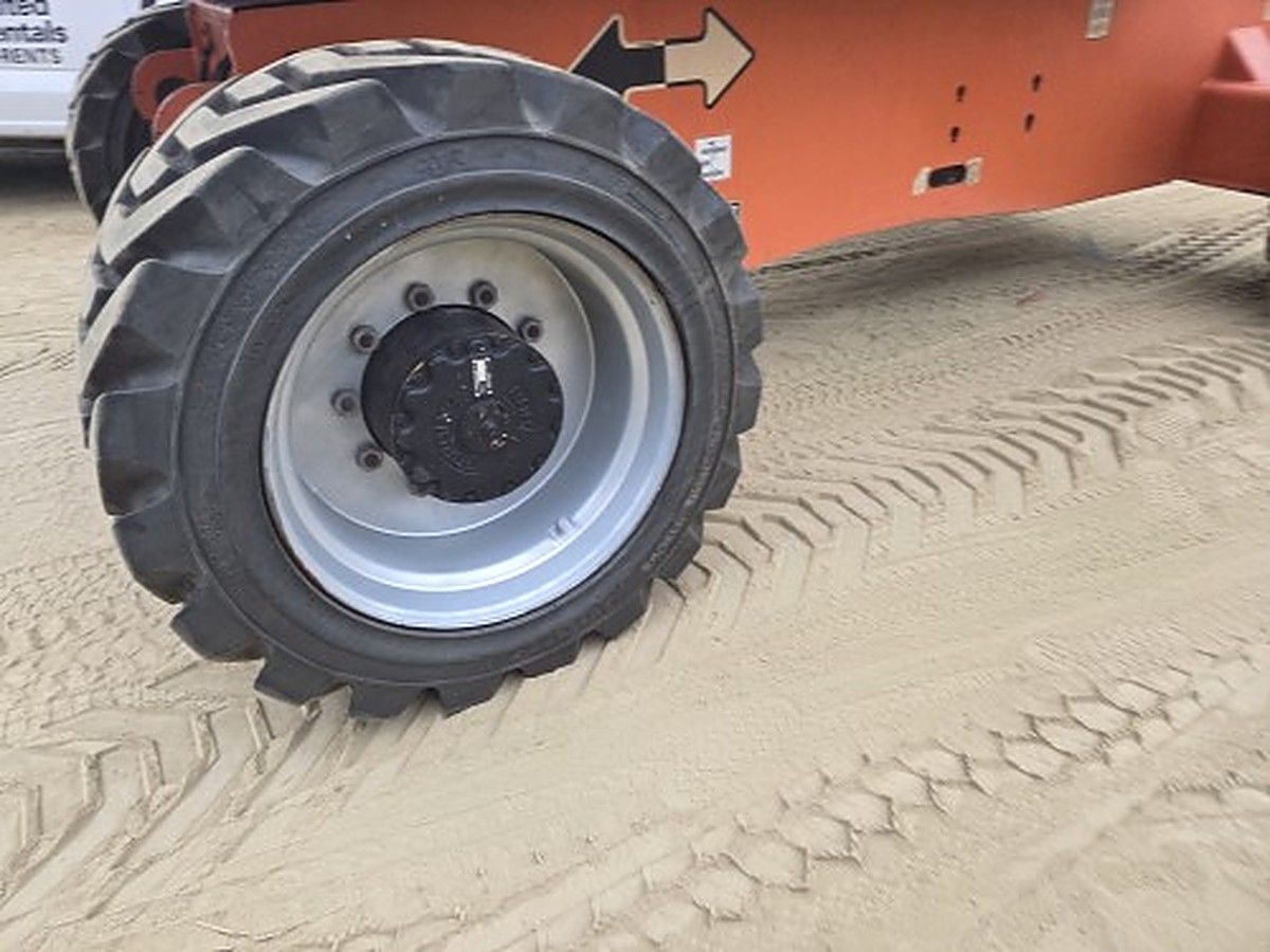 JLG 800S photo 10