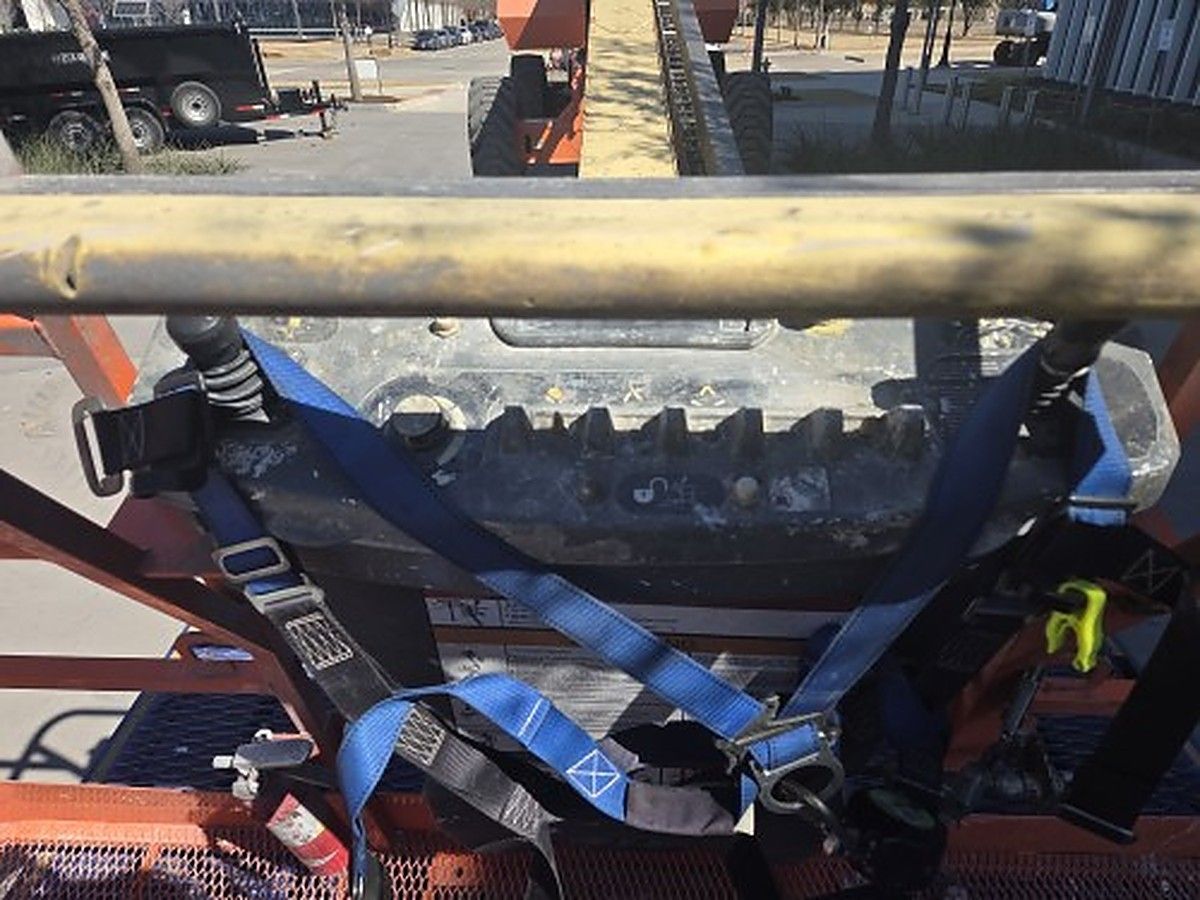 JLG 800S photo 4