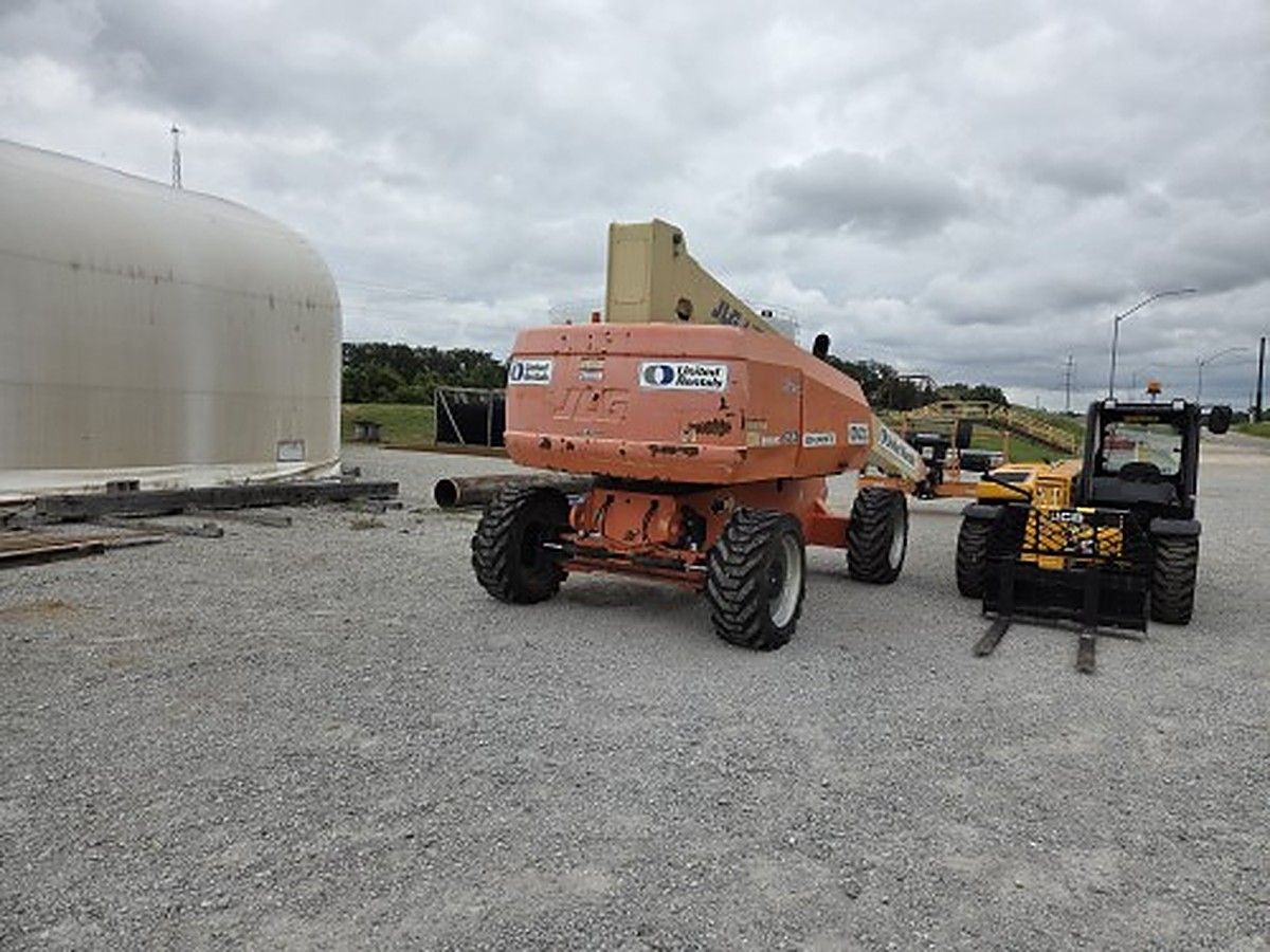 JLG 800S photo 2