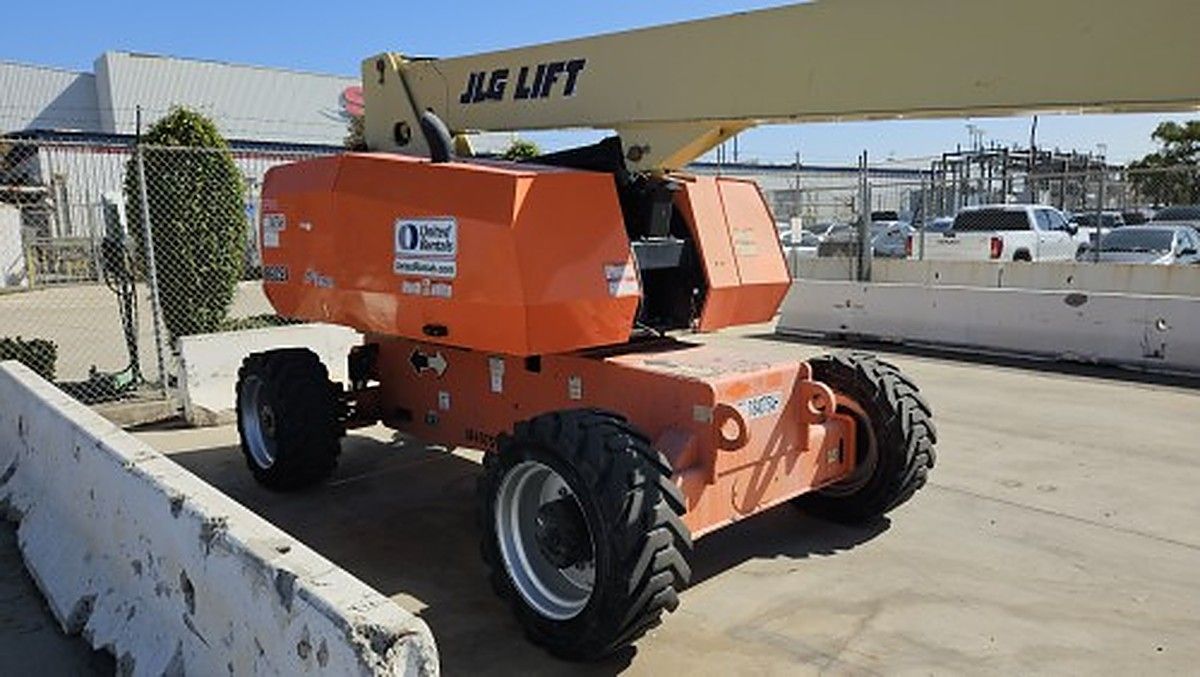 JLG 860SJ photo 2