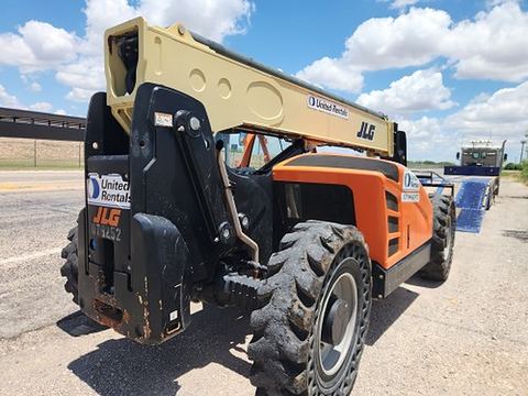 2017 JLG 943 Forklift Variable Reach 9000# 30-45'