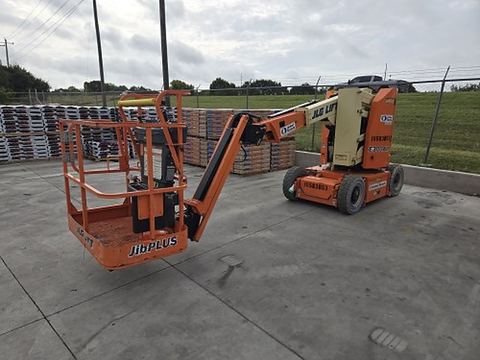 2017 JLG E300AJP Boom 30-33' Articulating Dc