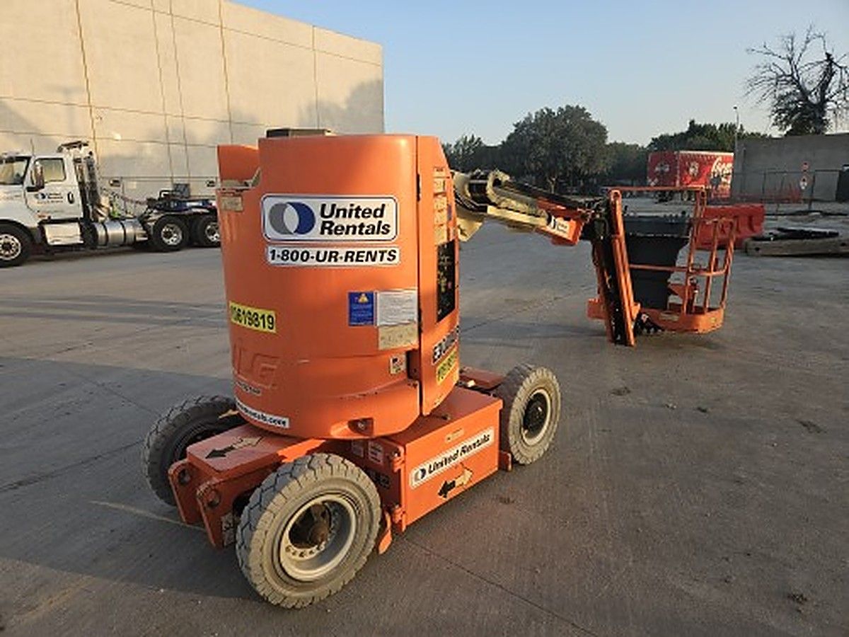 2017 JLG E300AJP for sale in Las Vegas, NV