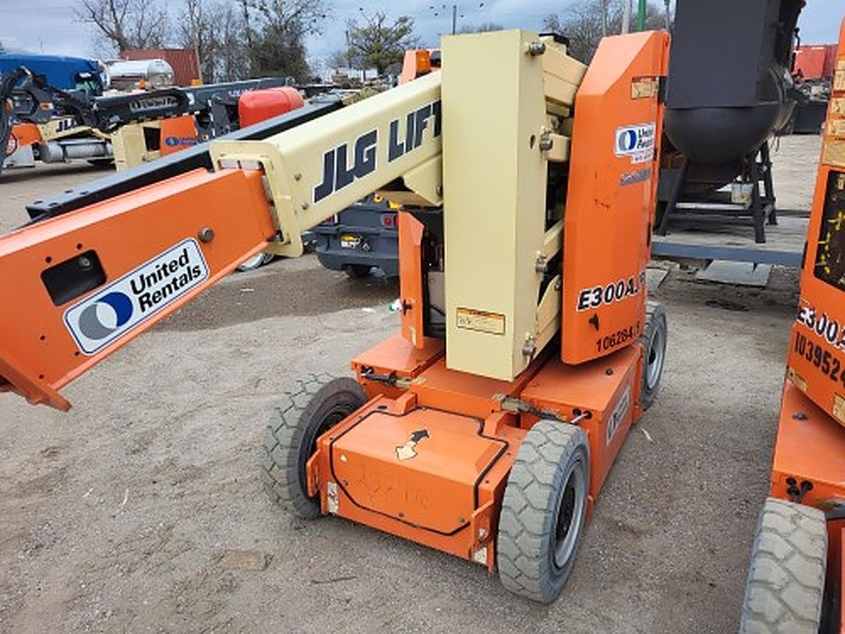 JLG E300AJP photo 3