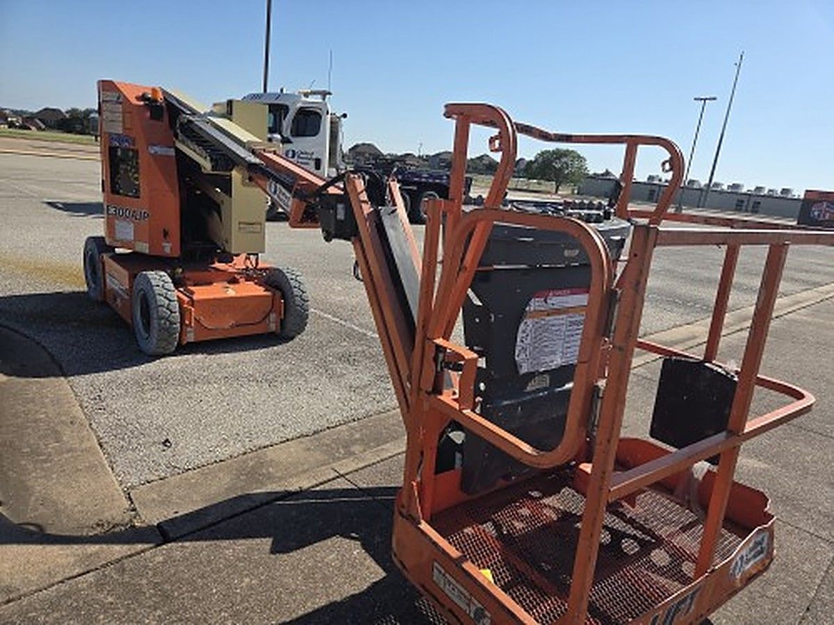 JLG E300AJP photo 6
