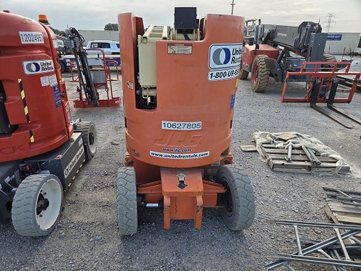 JLG E300AJP EE photo 4