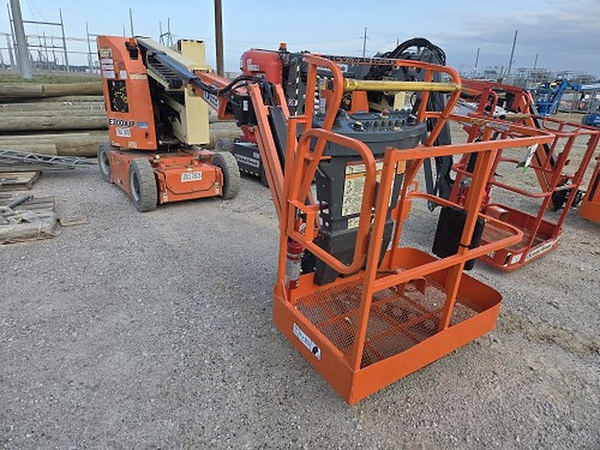 JLG E300AJP EE photo 6