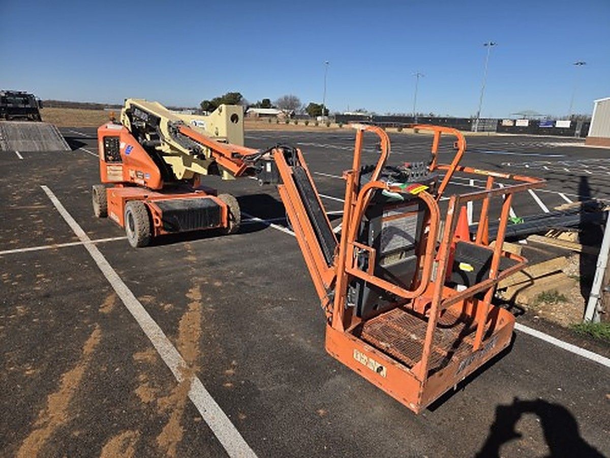 JLG E400AJPN photo 7