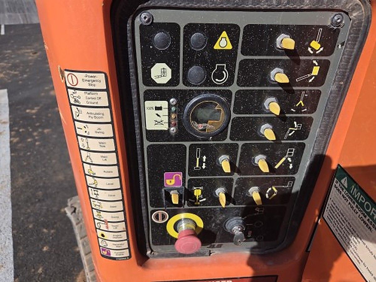 JLG E400AJPN photo 10