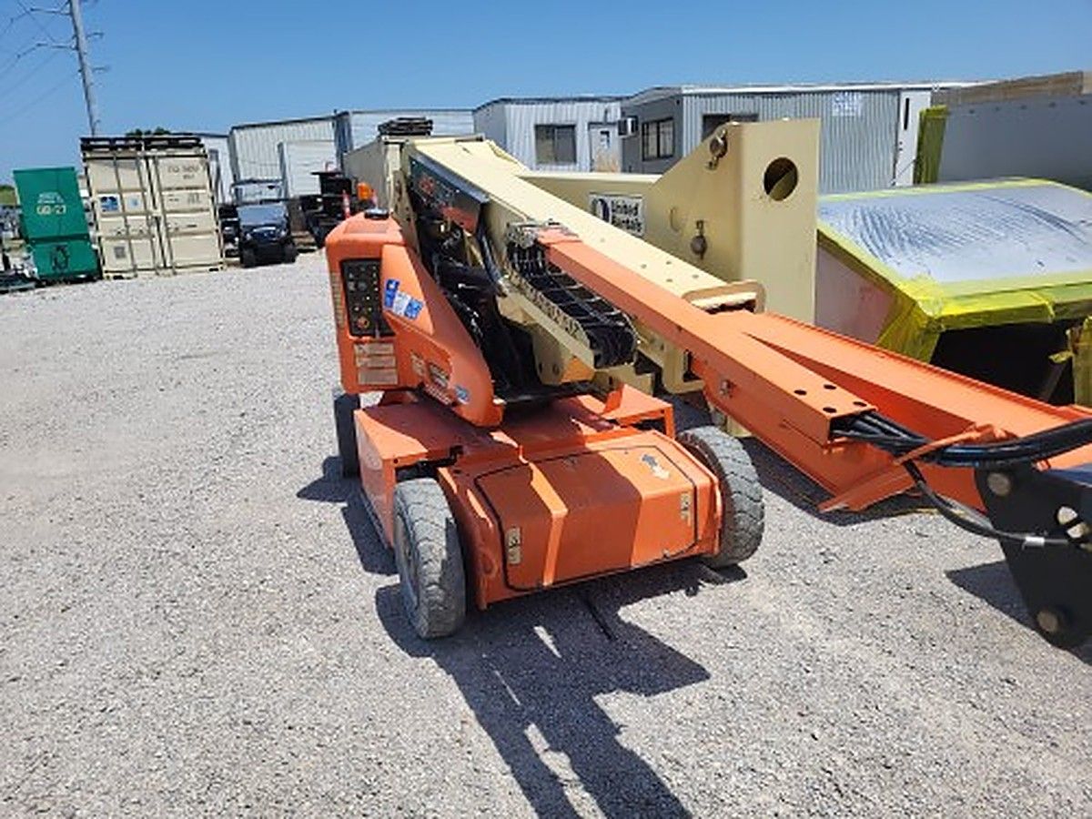 JLG E400AJPN photo 2