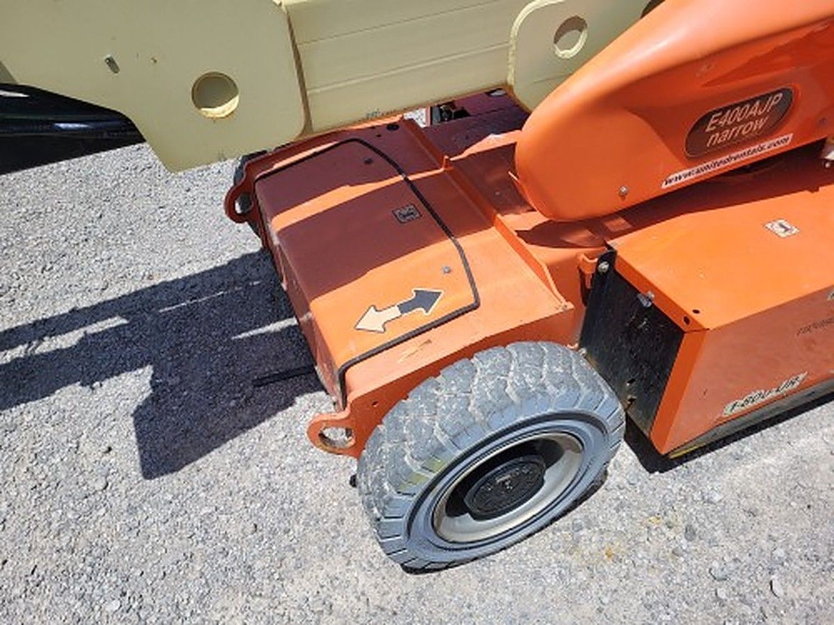 JLG E400AJPN photo 5