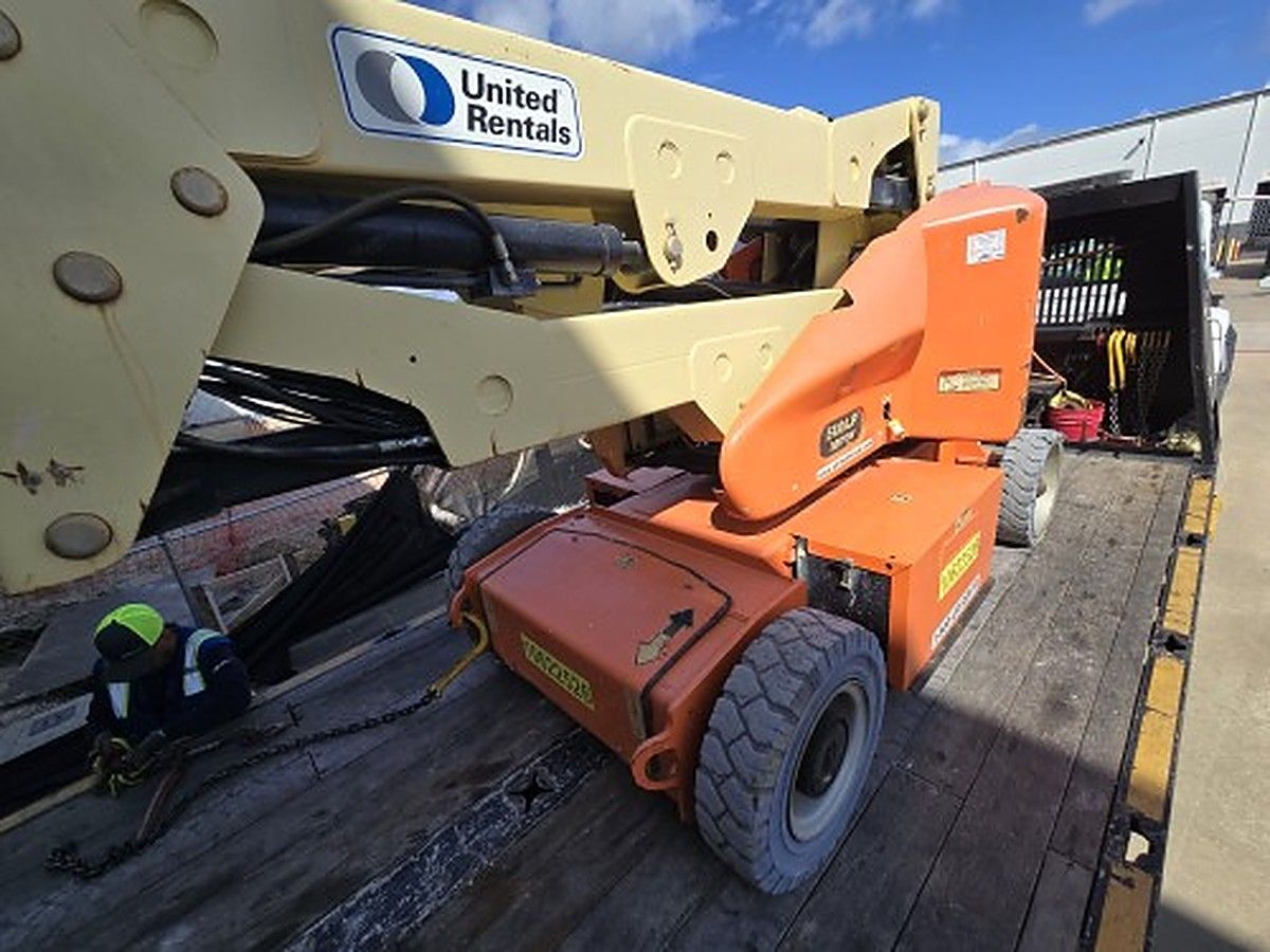 JLG E400AJPN photo 5