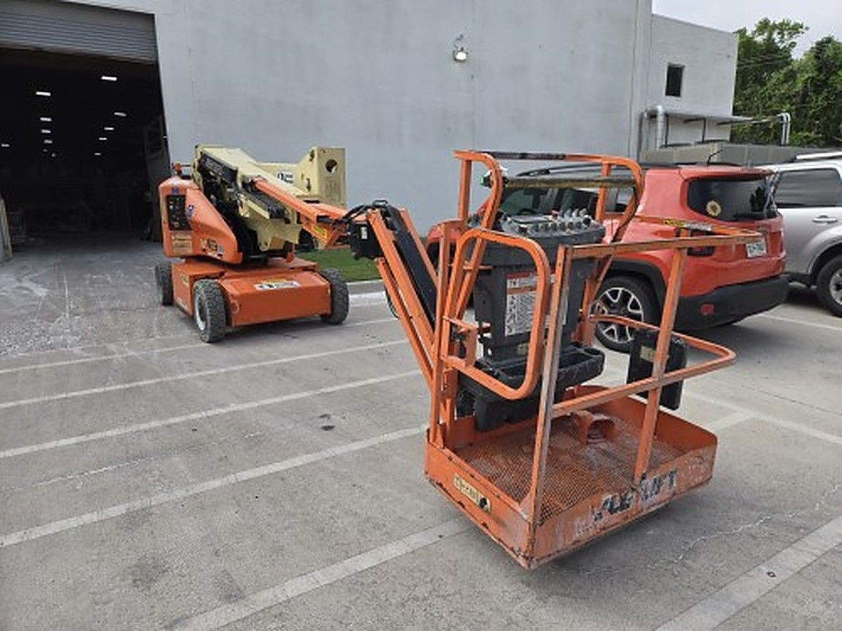 JLG E400AJPN photo 6