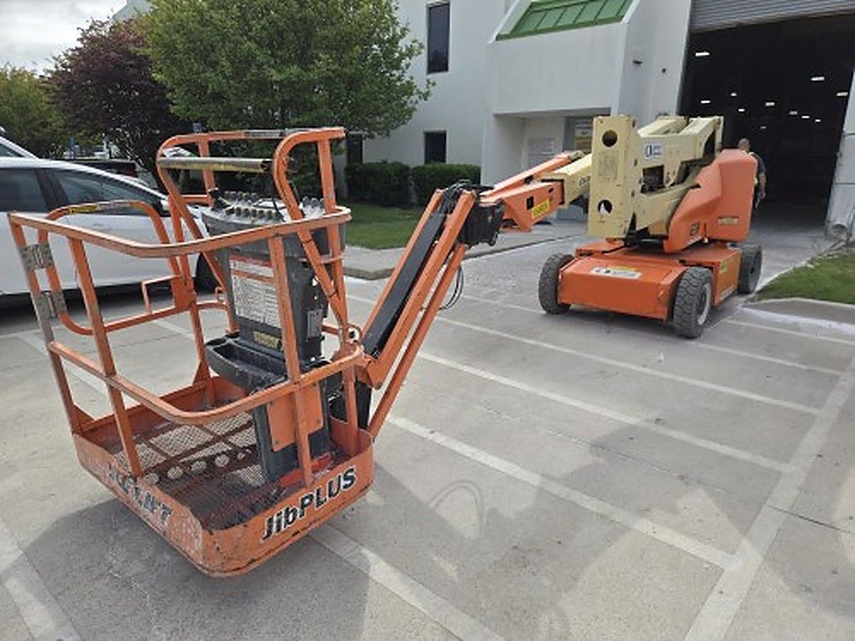 JLG E400AJPN photo 8
