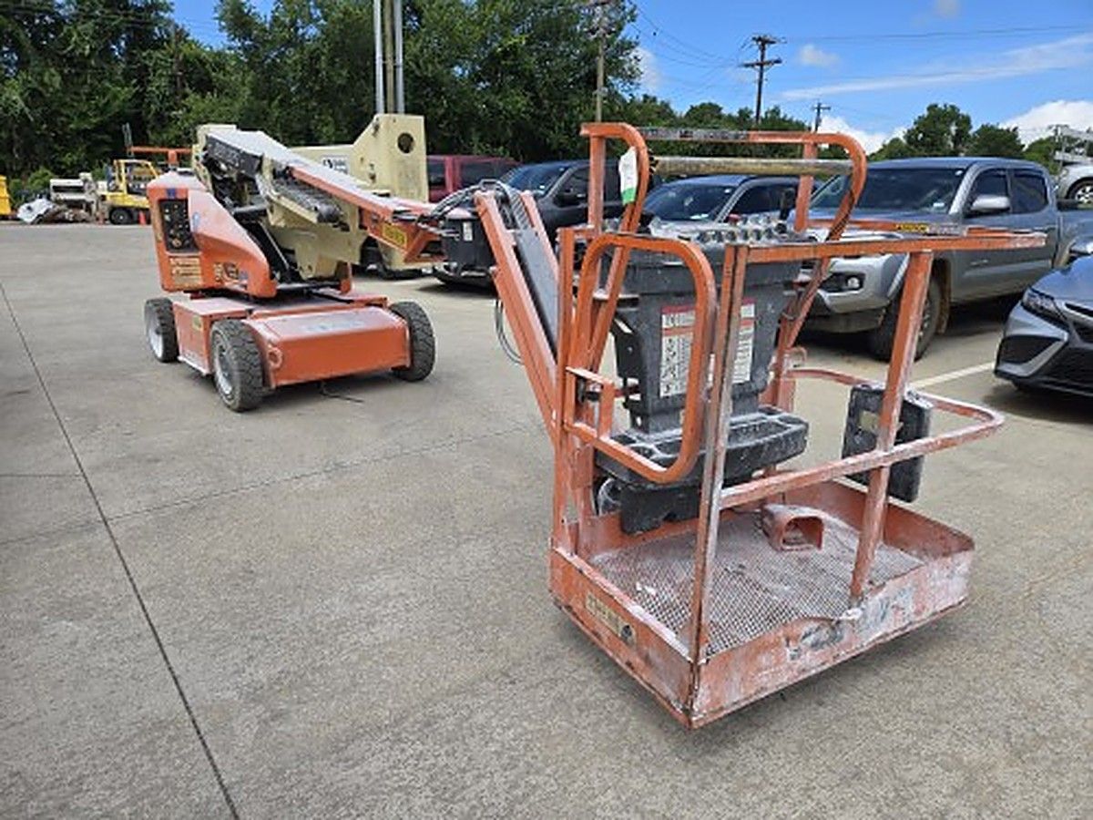 JLG E400AJPN photo 9