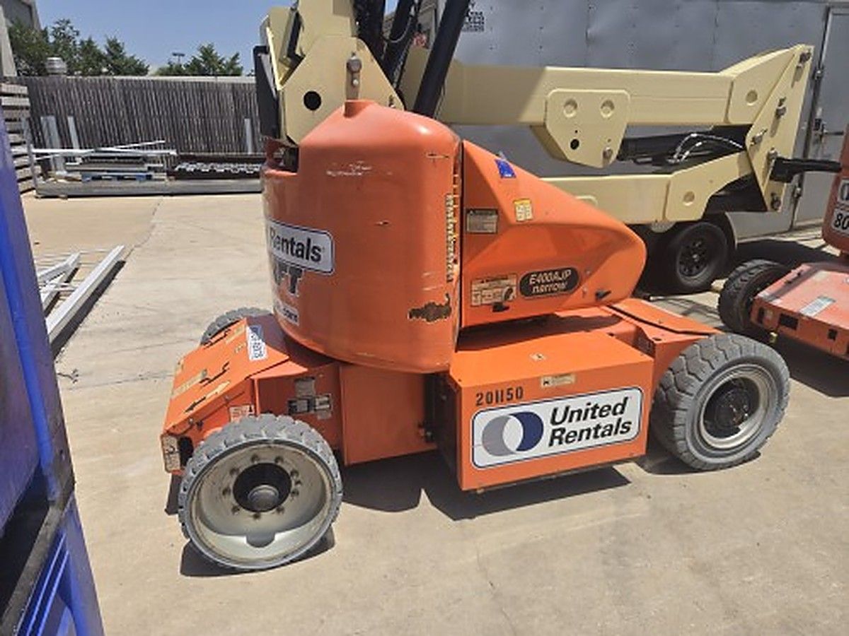 JLG E400AJPN photo 8