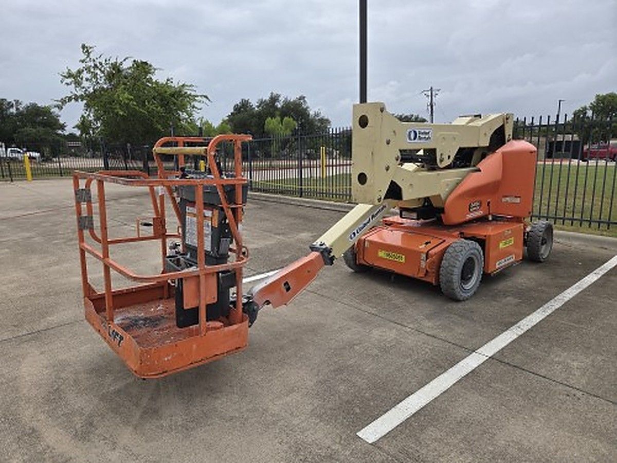 JLG E400AN photo 5