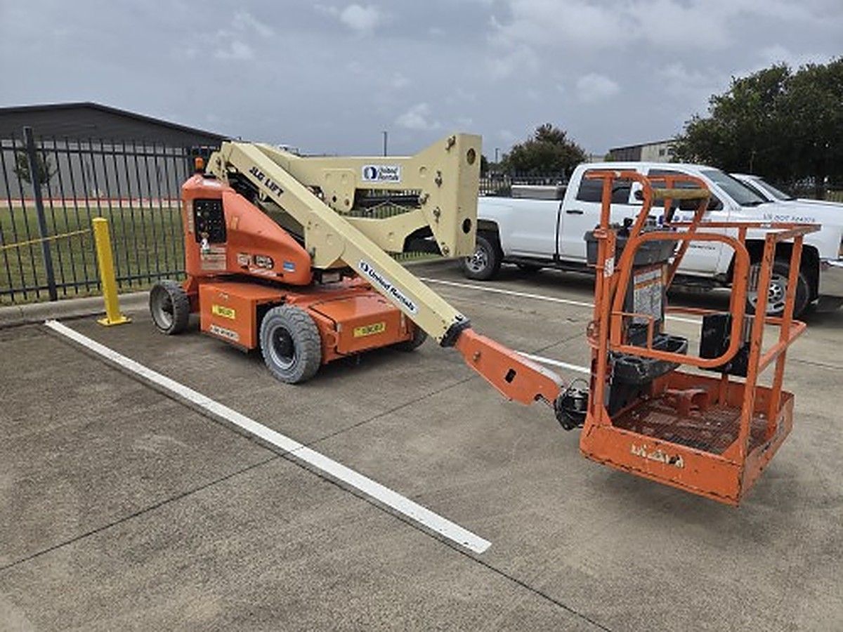 JLG E400AN photo 9
