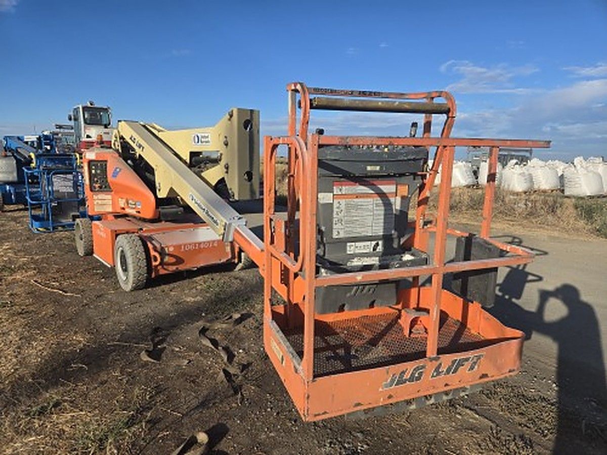 JLG E400AN photo 7