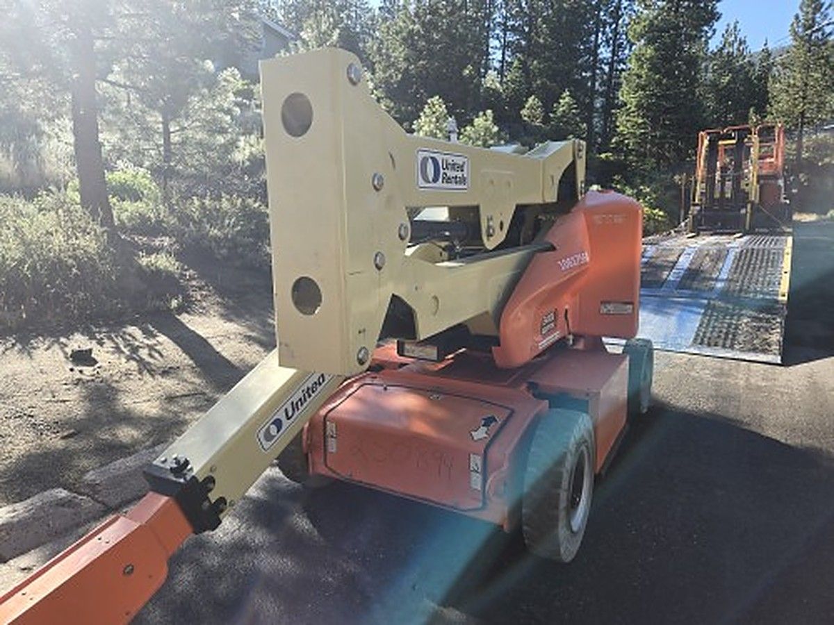 JLG E400AN photo 5