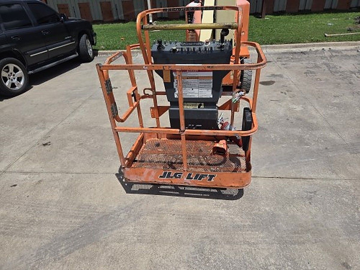 JLG E400AN photo 5