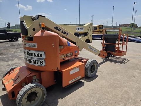 2017 JLG E400AN Boom 40-46' Articulating Elec Narrow