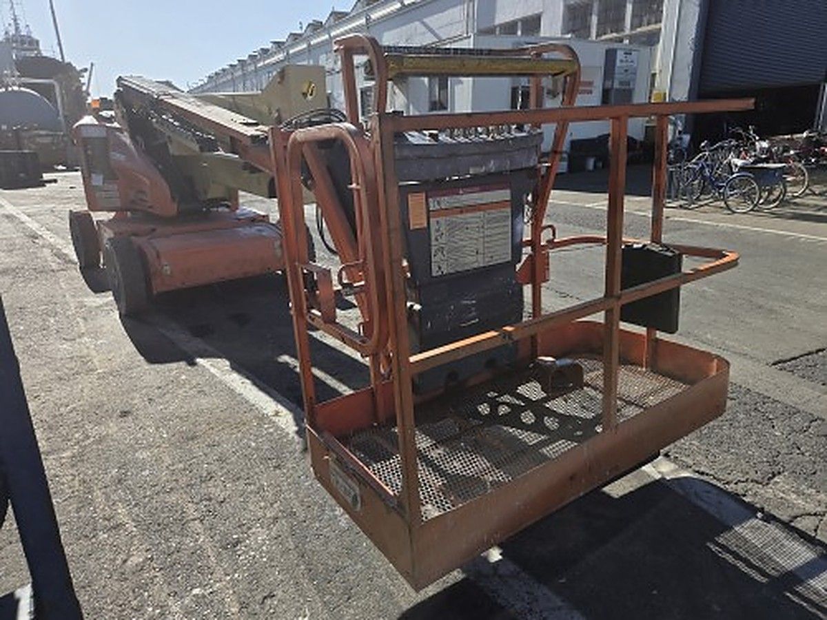 JLG E450AJ photo 2