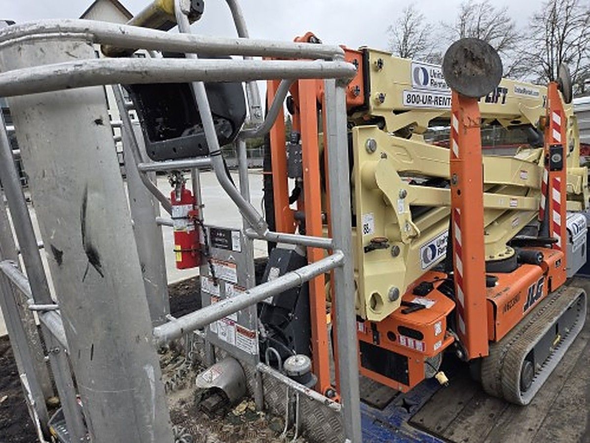 JLG X600AJ photo 3
