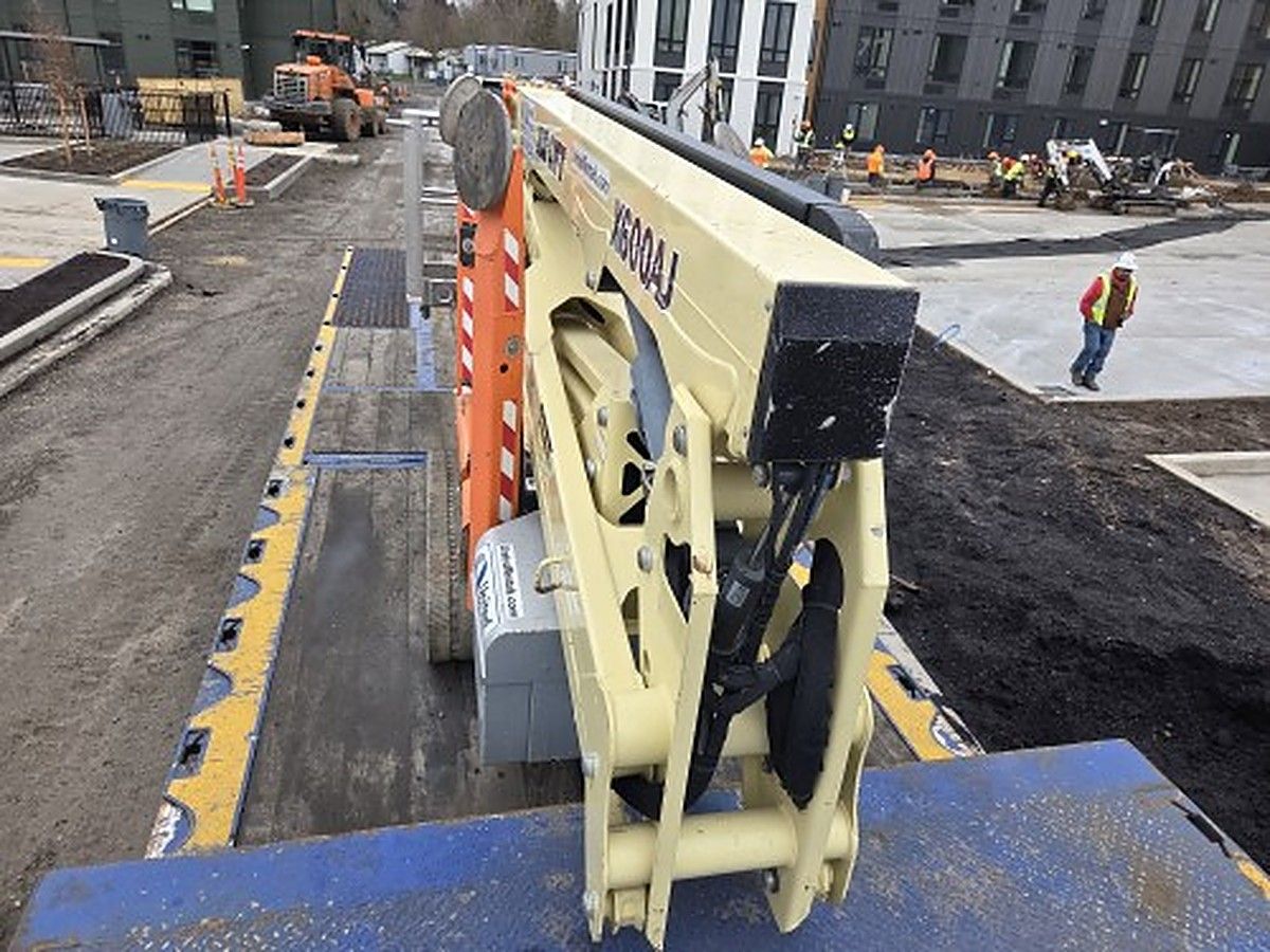 JLG X600AJ photo 4