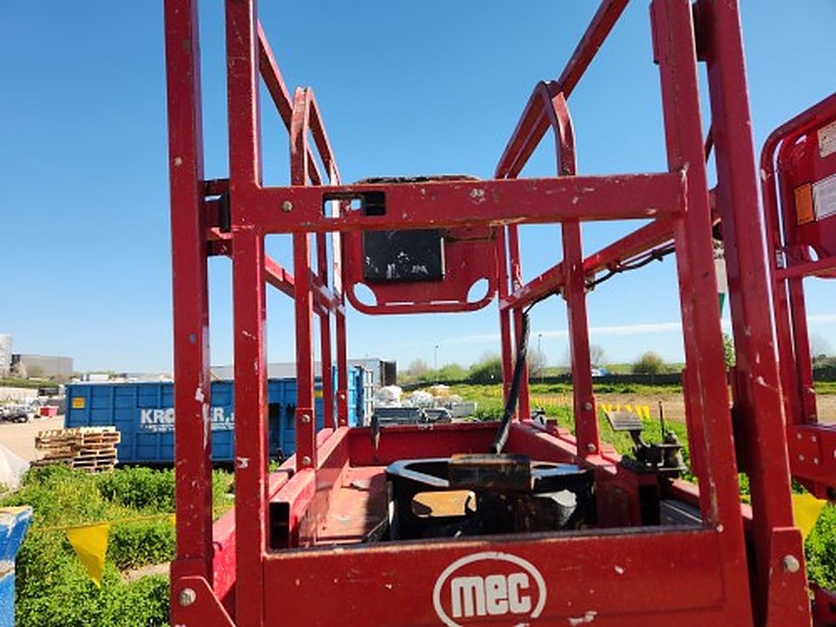 MEC 1330SE photo 8
