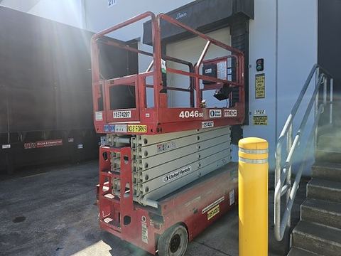 2017 MEC 4046SE Scissor Lift 39-40' Electric 45-48"Wide