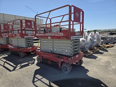 2017 MEC 4046SE Scissor Lift 39-40' Electric 45-48"Wide