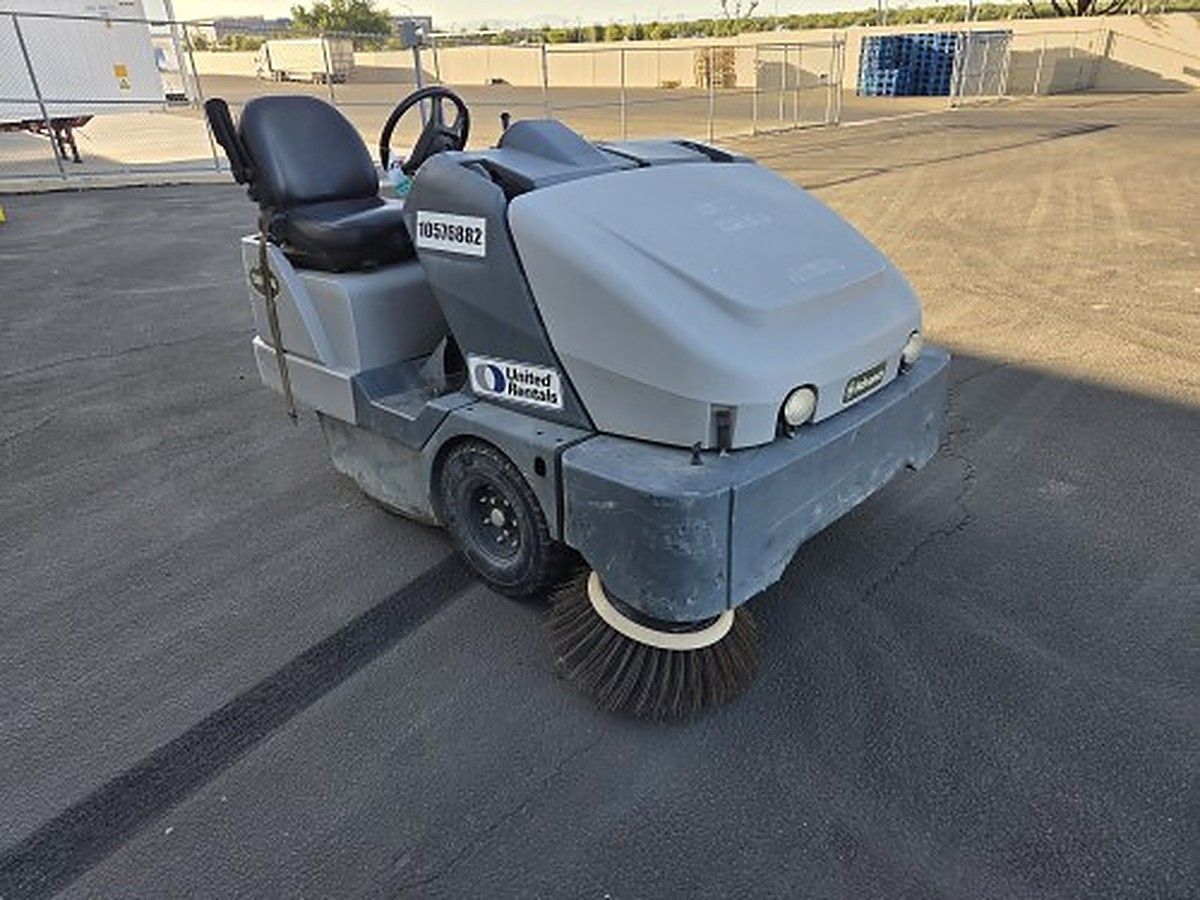 NILFISK SW8000 photo 4