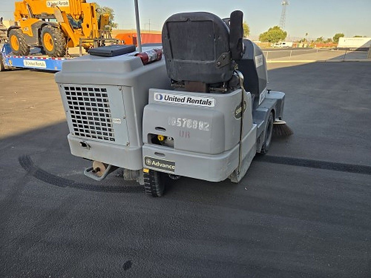 NILFISK SW8000 photo 6