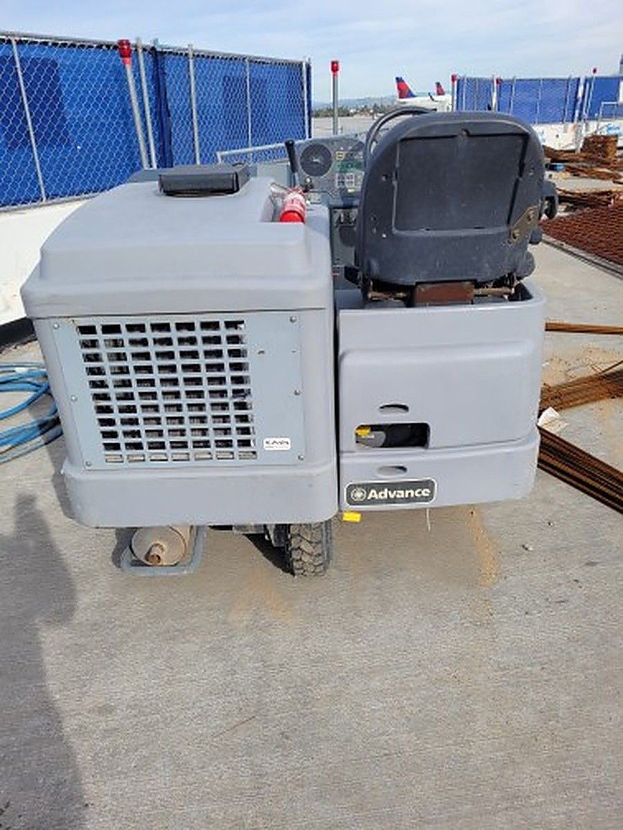 NILFISK SW8000 photo 3