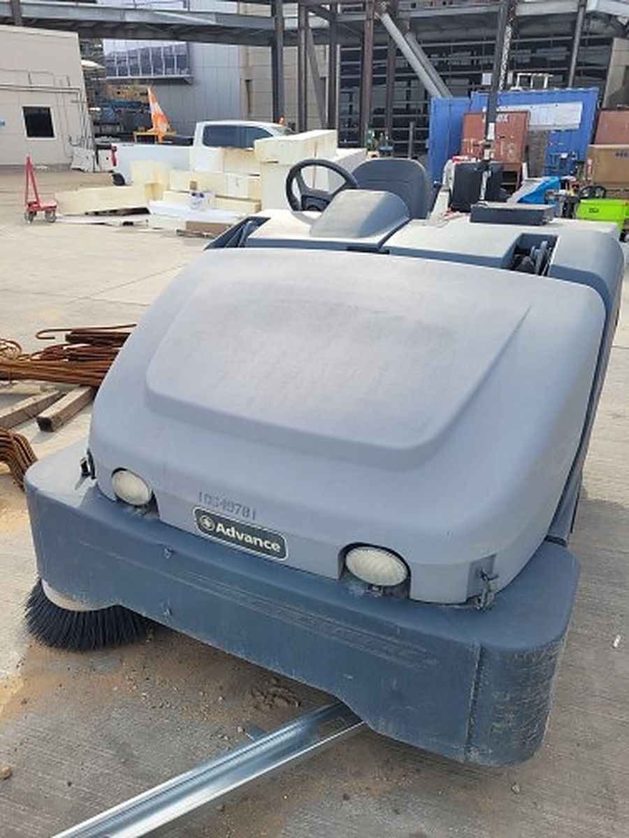 NILFISK SW8000 photo 4