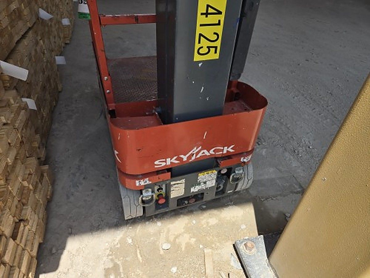 SKYJACK SJ12 photo 5