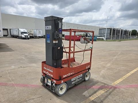 2017 SKYJACK SJ16 Vertical Lift 15' Elec Self Propelled