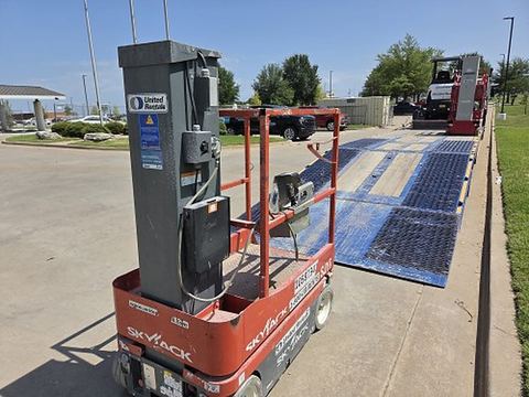 2017 SKYJACK SJ16 Vertical Lift 15' Elec Self Propelled
