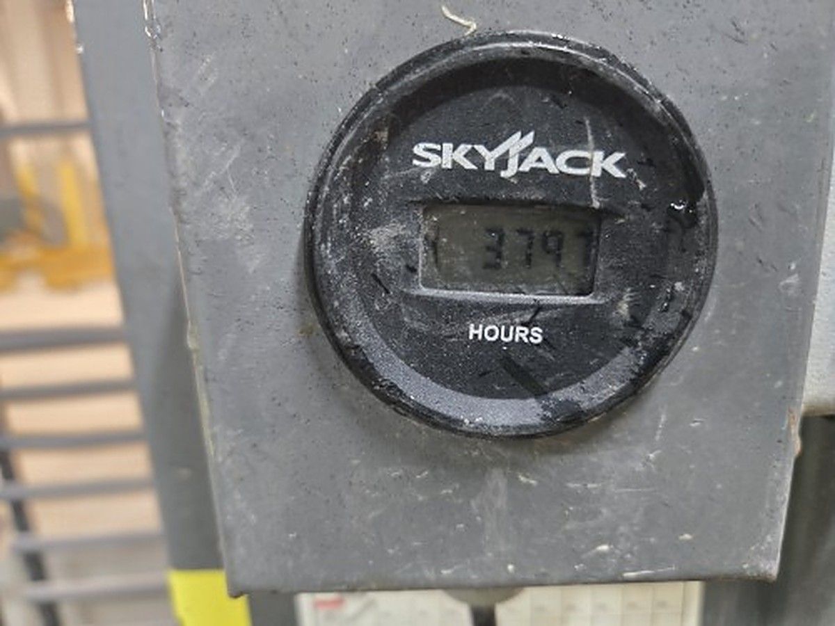 SKYJACK SJ16 photo 6