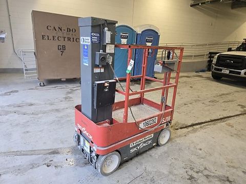 2017 SKYJACK SJ16 Vertical Lift 15' Elec Self Propelled